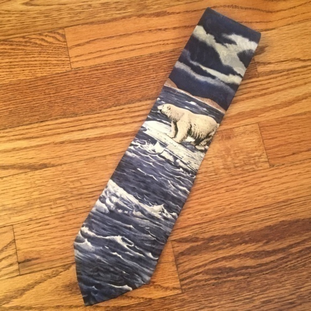 Vintage 1983 Endangered Species “Polar Bear” 100% Silk Men’s Blue & White Tie